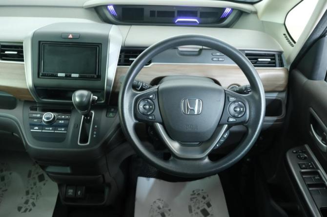Honda Freed II Рестайлинг с пробегом 2020 года, цена 1 479 000 рублей, 132470 км, компактвэн, Автокод Объявления