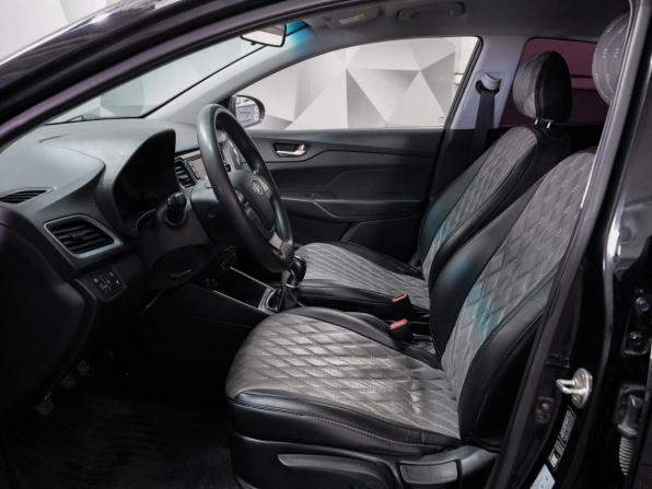 Hyundai Solaris II с пробегом 2018 года, цена 1 080 000 рублей, 160500 км, седан, Автокод Объявления