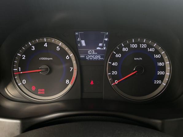 Hyundai Solaris I с пробегом 2014 года, цена 955 000 рублей, 120589 км, седан, Автокод Объявления