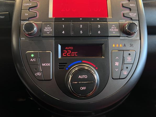Kia Soul I с пробегом 2011 года, цена 499 000 рублей, 422048 км, хэтчбек, Автокод Объявления