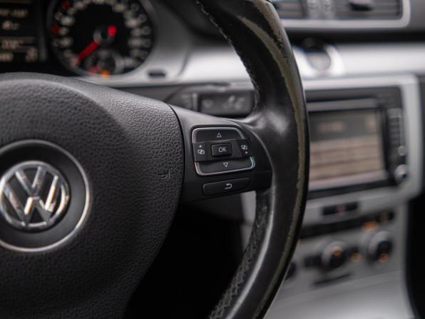 Volkswagen Passat B7 с пробегом 2012 года, цена 824 000 рублей, 228989 км, седан, Автокод Объявления