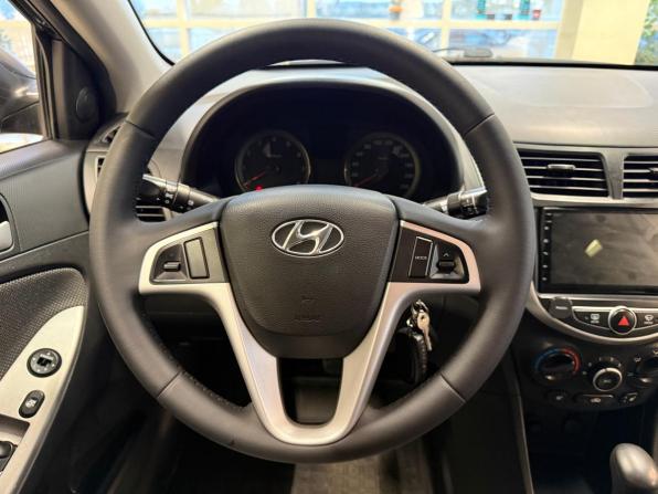 Hyundai Solaris I с пробегом 2011 года, цена 767 000 рублей, 158000 км, седан, Автокод Объявления