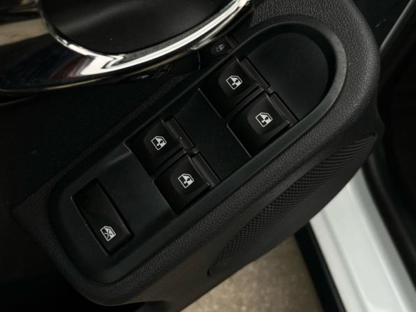 Lada (ВАЗ) Largus I Рестайлинг с пробегом 2025 года, цена 1 850 000 рублей, 3677 км, универсал, Автокод Объявления