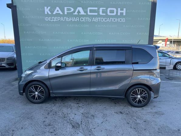 Honda Freed I Рестайлинг с пробегом 2011 года, цена 895 000 рублей, 185440 км, компактвэн, Автокод Объявления