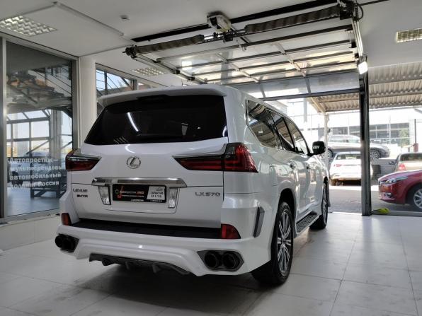 Lexus LX III Рестайлинг 2 с пробегом 2017 года, цена 8 190 000 рублей, 70476 км, внедорожник, Автокод Объявления