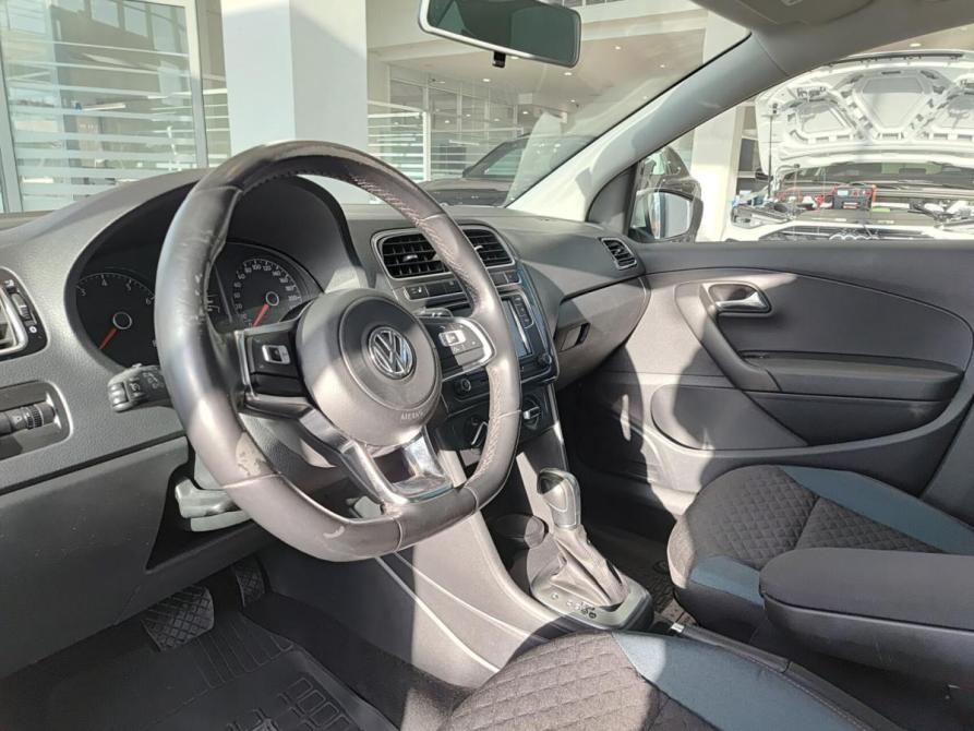 Volkswagen Polo V Рестайлинг Казань  - изображение 20