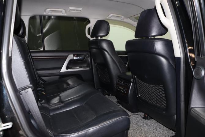 Toyota Land Cruiser 200 Series Рестайлинг 1 с пробегом 2012 года, цена 3 450 000 рублей, 338690 км, внедорожник, Автокод Объявления