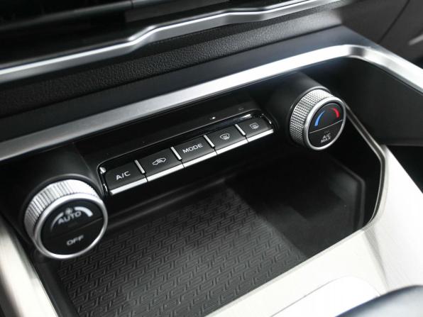 Geely Coolray I с пробегом 2022 года, цена 1 919 900 рублей, 41800 км, внедорожник, Автокод Объявления