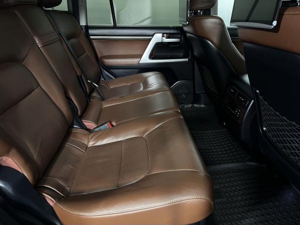 Toyota Land Cruiser 200 Series Рестайлинг 2 с пробегом 2016 года, цена 6 249 000 рублей, 141290 км, внедорожник, Автокод Объявления