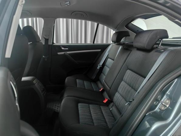 Skoda Octavia II (A5) Рестайлинг с пробегом 2012 года, цена 888 000 рублей, 186812 км, лифтбек, Автокод Объявления