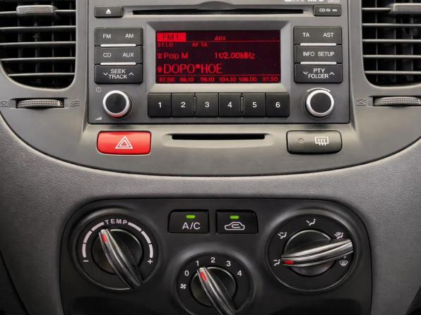 Kia Rio II Рестайлинг с пробегом 2010 года, цена 507 000 рублей, 202948 км, седан, Автокод Объявления