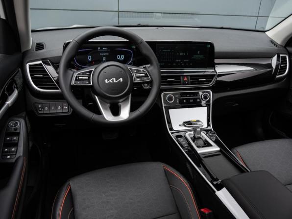 Kia Seltos I Рестайлинг с пробегом 2025 года, цена 2 940 000 рублей, 14 км, внедорожник, Автокод Объявления