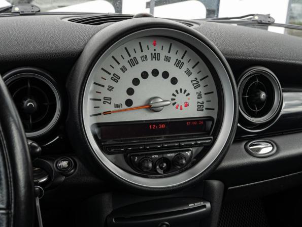 Mini Hatch II (R56) Рестайлинг с пробегом 2010 года, цена 1 160 000 рублей, 165776 км, хэтчбек, Автокод Объявления