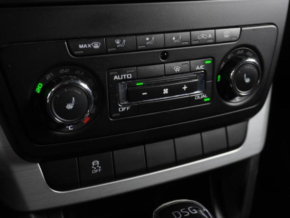 Skoda Yeti I Рестайлинг с пробегом 2014 года, цена 1 359 000 рублей, 123879 км, внедорожник, Автокод Объявления
