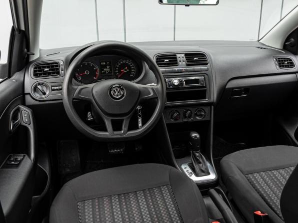 Volkswagen Polo V Рестайлинг с пробегом 2017 года, цена 1 225 000 рублей, 84408 км, седан, Автокод Объявления