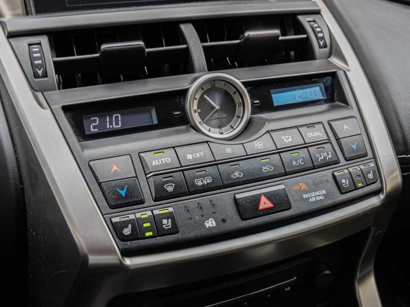 Lexus NX I с пробегом 2015 года, цена 2 290 000 рублей, 218196 км, внедорожник, Автокод Объявления