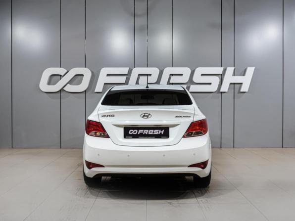Hyundai Solaris I Рестайлинг с пробегом 2015 года, цена 1 099 000 рублей, 117992 км, седан, Автокод Объявления