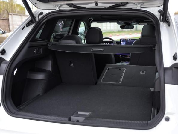 Volkswagen Tiguan III (China Market) с пробегом 2025 года, цена 4 749 000 рублей, 5790 км, внедорожник, Автокод Объявления
