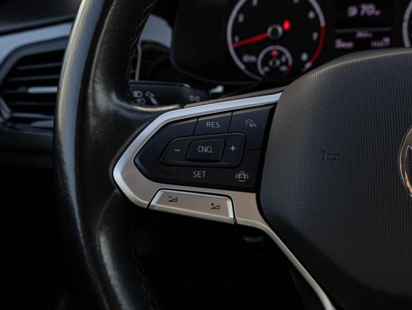 Volkswagen Polo VI с пробегом 2021 года, цена 1 610 000 рублей, 69920 км, лифтбек, Автокод Объявления