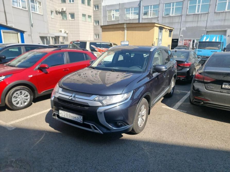 Mitsubishi Outlander III Рестайлинг 3 Санкт-Петербург  - изображение 3