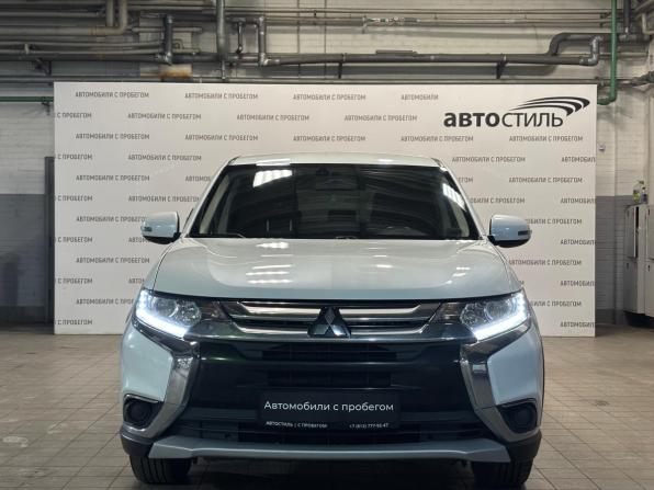 Mitsubishi Outlander III Рестайлинг 2 с пробегом 2017 года, цена 1 329 000 рублей, 207000 км, внедорожник, Автокод Объявления