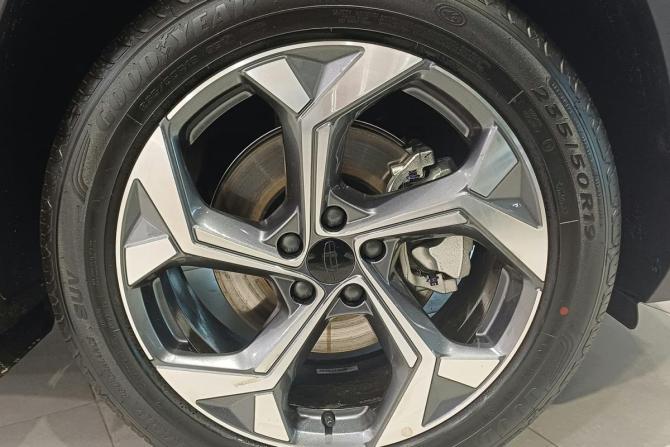 Новый Geely Atlas II 2025 года, цена 3 870 990 рублей, внедорожник, Автокод Объявления