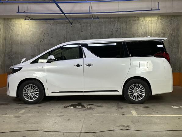 Toyota Alphard III Рестайлинг с пробегом 2021 года, цена 5 199 000 рублей, 55316 км, минивэн, Автокод Объявления
