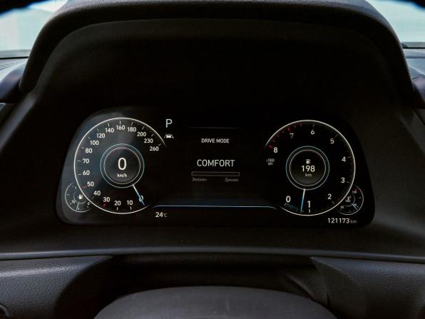 Hyundai Sonata VIII (DN8) с пробегом 2023 года, цена 2 850 000 рублей, 121171 км, седан, Автокод Объявления