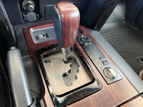 Toyota Land Cruiser 200 Series Рестайлинг 1 с пробегом 2014 года, цена 3 799 000 рублей, 217685 км, внедорожник, Автокод Объявления