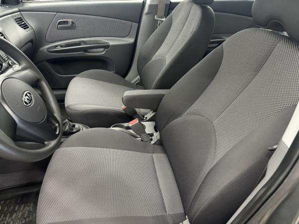 Kia Rio II Рестайлинг с пробегом 2010 года, цена 890 000 рублей, 36012 км, хэтчбек, Автокод Объявления