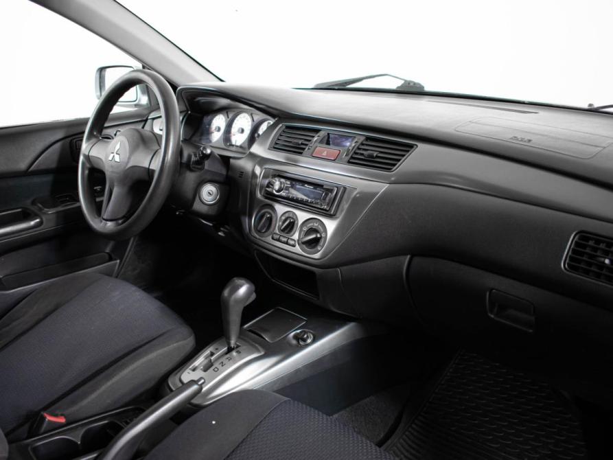 Mitsubishi Lancer IX Рестайлинг Москва  - изображение 9