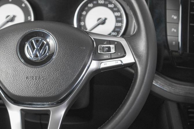 Volkswagen Touareg III с пробегом 2020 года, цена 4 369 000 рублей, 150000 км, внедорожник, Автокод Объявления