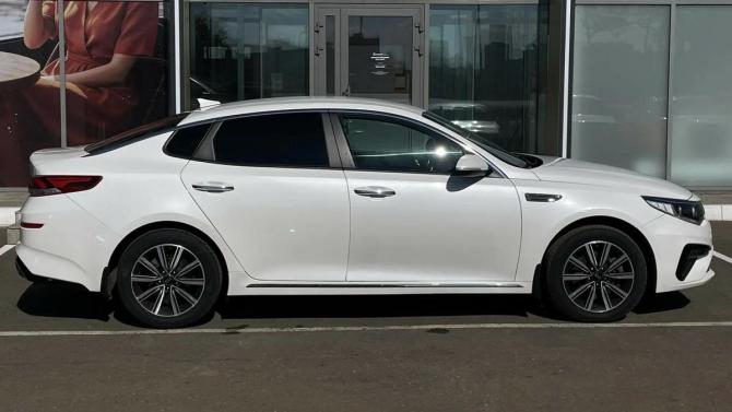 Kia Optima IV Рестайлинг с пробегом 2018 года, цена 1 975 000 рублей, 124716 км, седан, Автокод Объявления