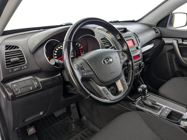 Kia Sorento II Рестайлинг с пробегом 2018 года, цена 2 240 000 рублей, 67775 км, внедорожник, Автокод Объявления