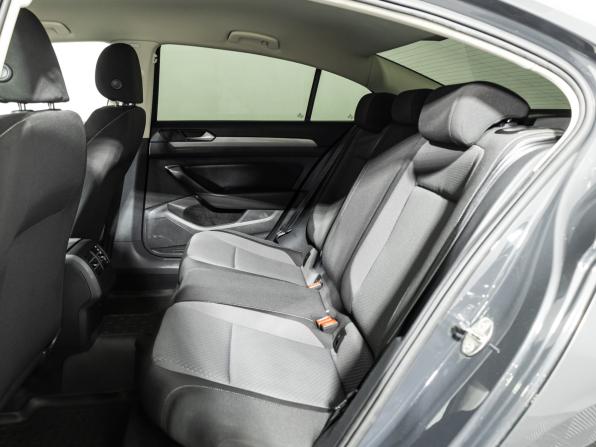 Volkswagen Passat B8 с пробегом 2017 года, цена 1 575 989 рублей, 201000 км, седан, Автокод Объявления