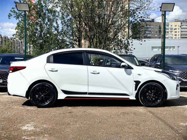 Kia Rio IV с пробегом 2018 года, цена 809 000 рублей, 214000 км, седан, Автокод Объявления