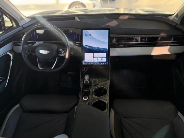 Geely Atlas II с пробегом 2023 года, цена 2 495 000 рублей, 36085 км, внедорожник, Автокод Объявления