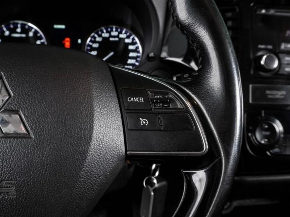 Mitsubishi Outlander III Рестайлинг 2 с пробегом 2015 года, цена 1 459 000 рублей, 239370 км, внедорожник, Автокод Объявления