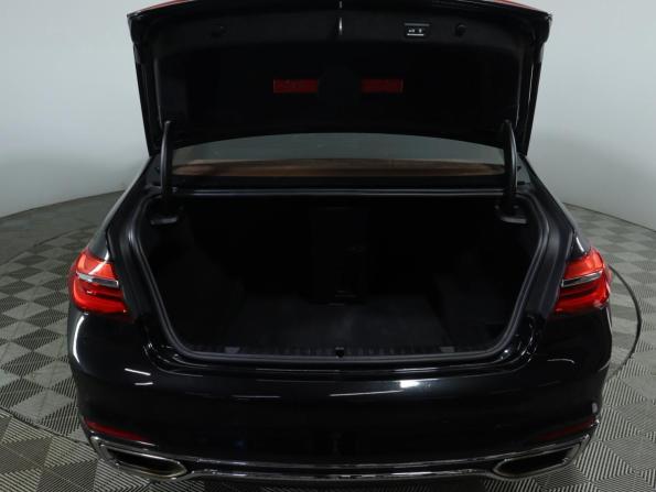 BMW 7 серии VI (G11/G12) с пробегом 2016 года, цена 2 930 000 рублей, 180261 км, седан, Автокод Объявления