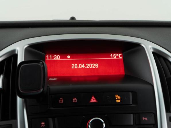 Opel Astra J Рестайлинг с пробегом 2012 года, цена 1 063 444 рубля, 98081 км, хэтчбек, Автокод Объявления