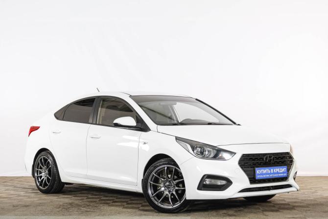 Hyundai Solaris II с пробегом 2017 года, цена 1 559 000 рублей, 80400 км, седан, Автокод Объявления