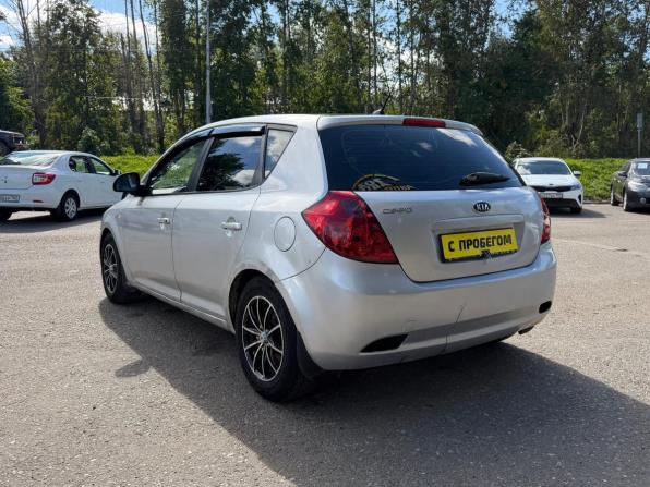 Kia Ceed I с пробегом 2007 года, цена 350 000 рублей, 256000 км, хэтчбек, Автокод Объявления