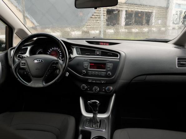 Kia Ceed II Рестайлинг с пробегом 2018 года, цена 1 518 000 рублей, 121730 км, универсал, Автокод Объявления