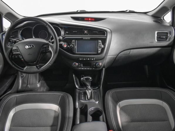Kia Ceed II Рестайлинг с пробегом 2018 года, цена 1 350 000 рублей, 119360 км, хэтчбек, Автокод Объявления