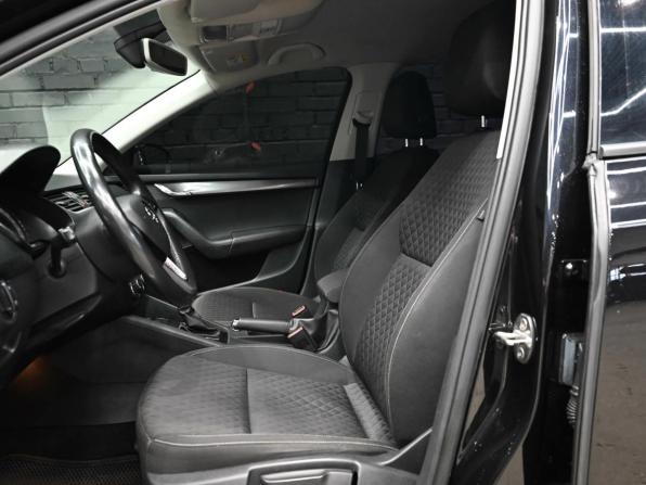 Skoda Octavia III (A7) Рестайлинг с пробегом 2018 года, цена 1 825 000 рублей, 140516 км, лифтбек, Автокод Объявления