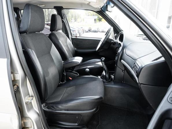 Chevrolet Niva I Рестайлинг с пробегом 2015 года, цена 648 000 рублей, 171355 км, внедорожник, Автокод Объявления