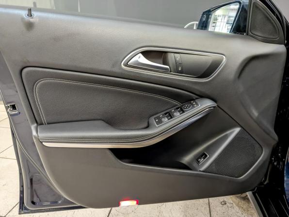 Mercedes-Benz GLA I (X156) с пробегом 2017 года, цена 2 350 000 рублей, 124500 км, внедорожник, Автокод Объявления