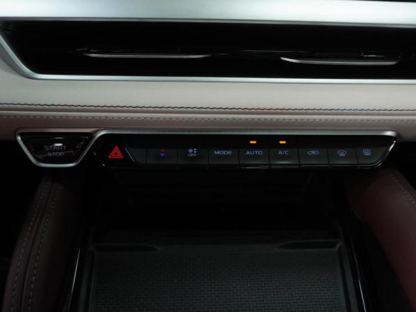Geely Monjaro I с пробегом 2023 года, цена 3 399 000 рублей, 20438 км, внедорожник, Автокод Объявления