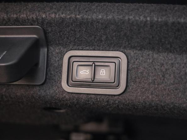 Audi A6 V (C8) с пробегом 2019 года, цена 3 325 000 рублей, 147455 км, седан, Автокод Объявления