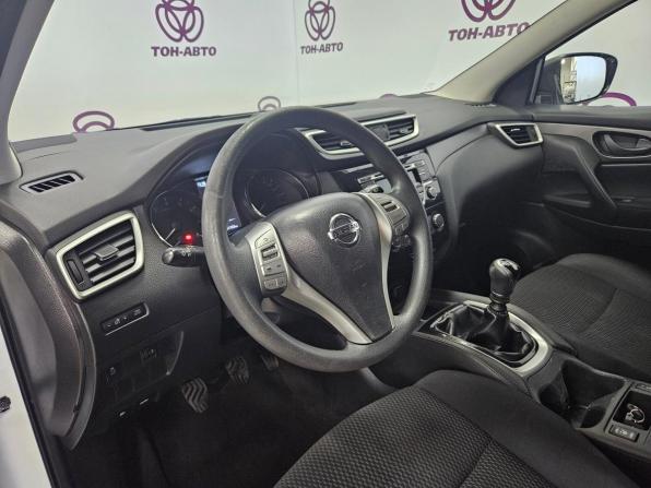 Nissan Qashqai II с пробегом 2016 года, цена 1 681 000 рублей, 81152 км, внедорожник, Автокод Объявления
